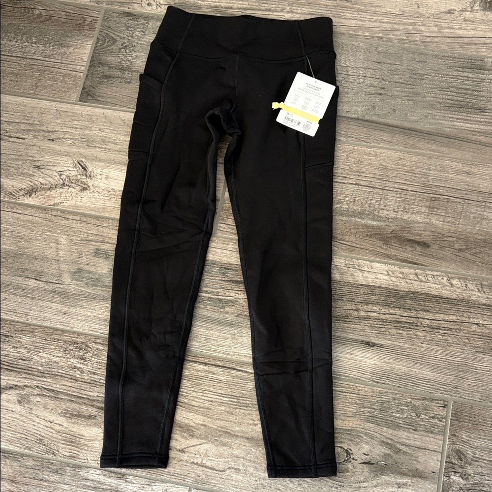 Athletic girl, altitude edge, stash tight Black Leggings size 12/large NWT